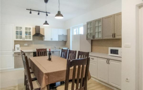 Amazing Home In Porec